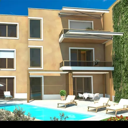 Beachfront Lemonade With Pool Vii Apartament Slatine